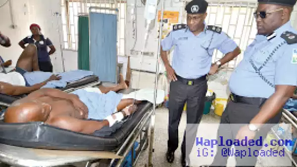 Photo: Police officer vows to still go after armed robbers despite sustaining gunshot wound
